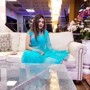 Meet your Posher, Sharmina